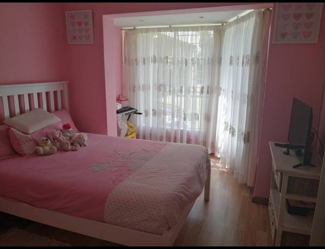 3 BEDROOM FREEHOLD RENTED IN MULBARTON
